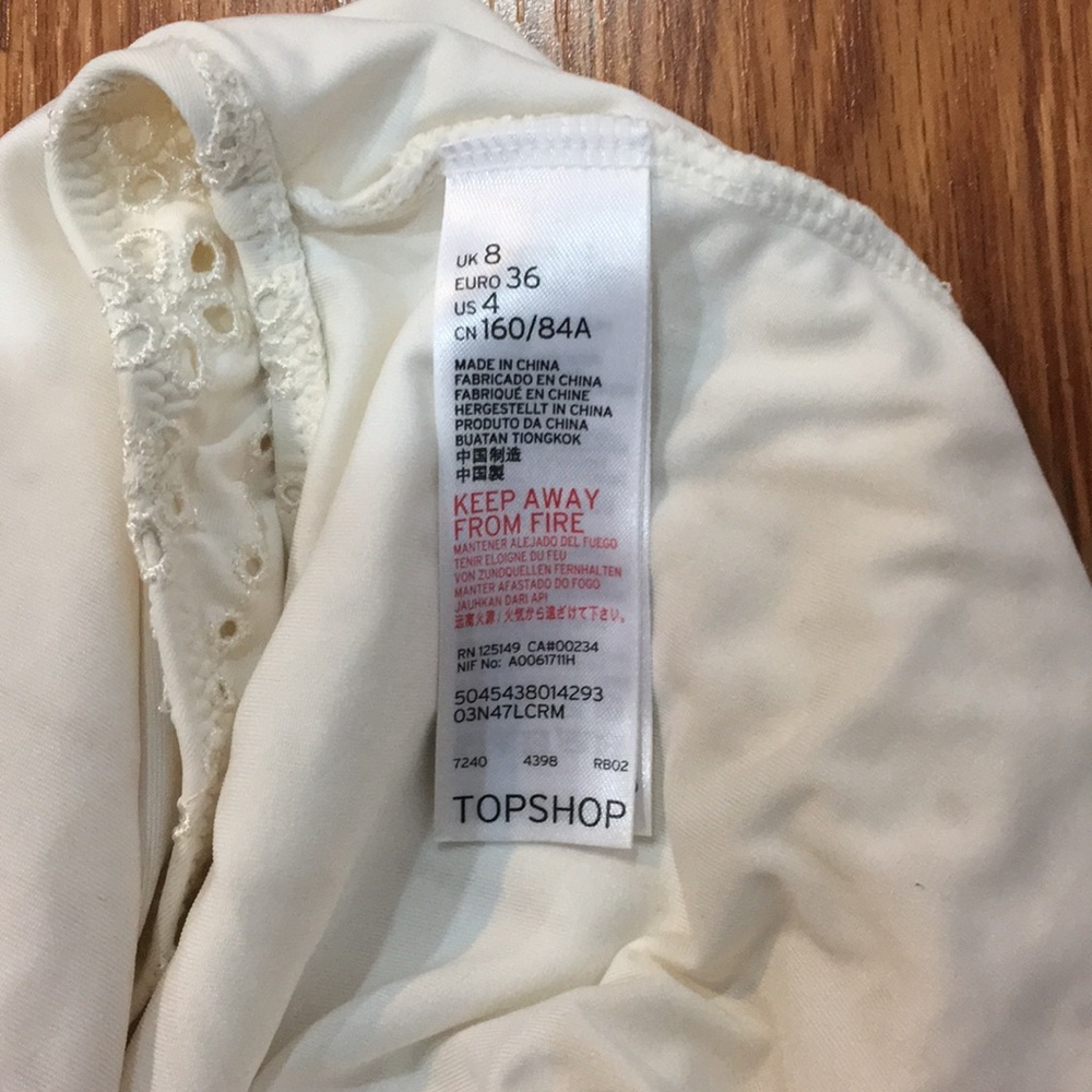 Eyelet Topshop One Piece - Picture 8 of 8
